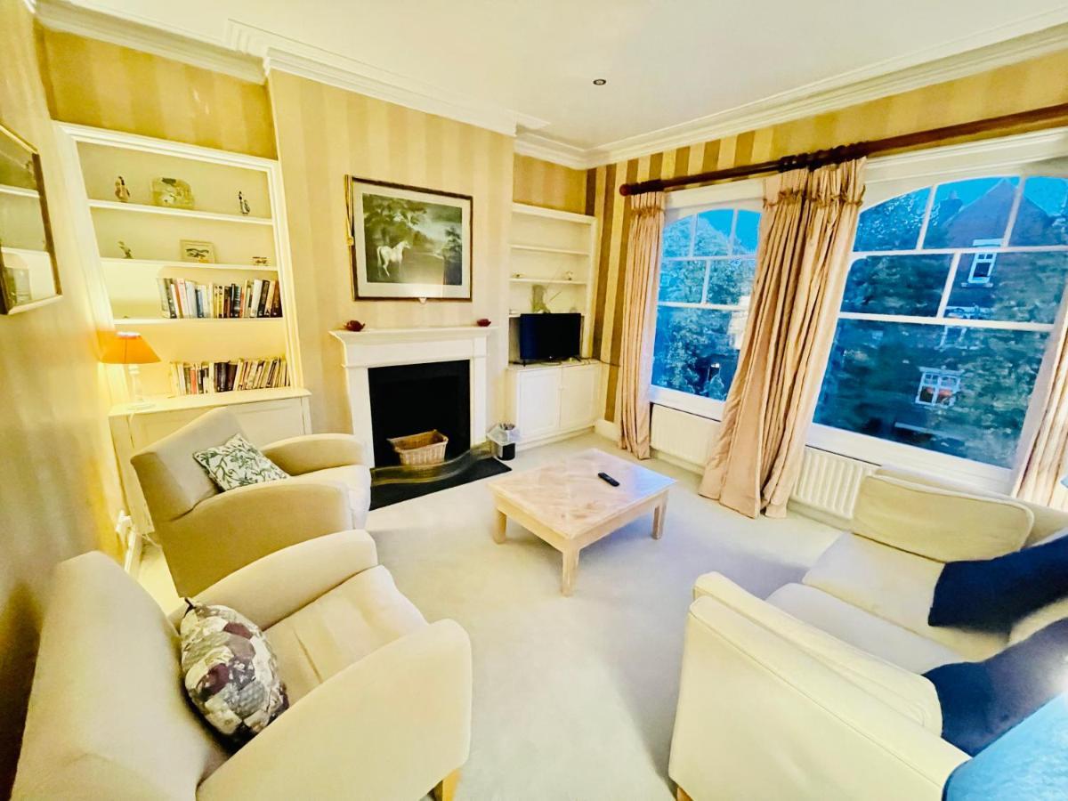 New Lovely 2-Bedroom Condo In Chelsea Londres Exterior foto